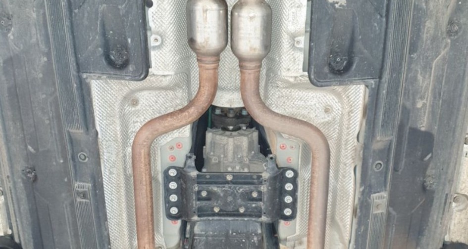 Чип тюнинг Mercedes GLK 300. Удаление катализаторов. Изготовление downpipe.