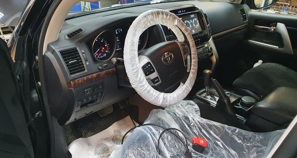 Чип тюнинг двух Toyota Land Cruiser 200 (модификации до рестайлинга 2015 года и после). Чип тюнинг АКПП. Отключение клапана EGR, очистка впускной системы от сажи