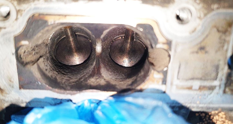 Чистка впускных клапанов и промывка форсунок Volkswagen Tiguan 2.0 TSI (170 л.с.)