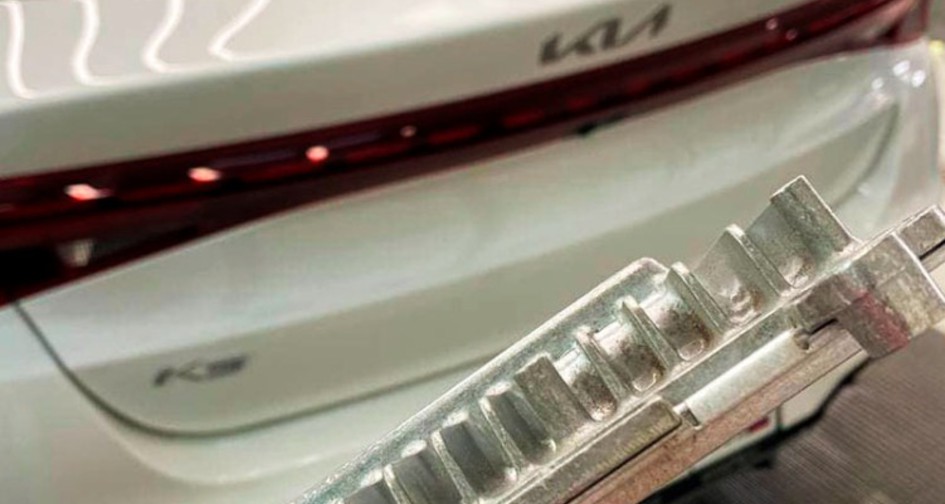 Удаление катализатора Kia K5. Замена катализатора на ремонтный металлический. Чип-тюнинг Kia K5 2.0 (150 л.с.)