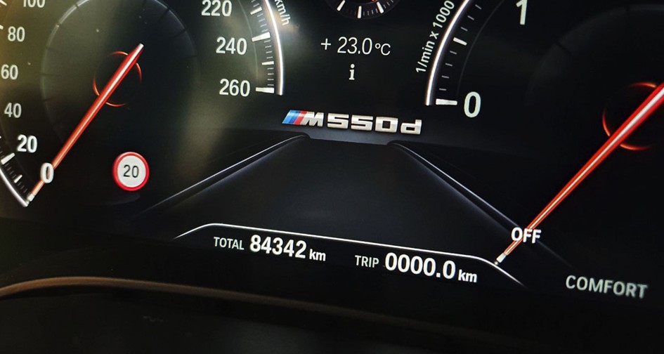 Чистка впускного коллектора BMW 5-series (G30) 550d 3.0 (400 л.с.)