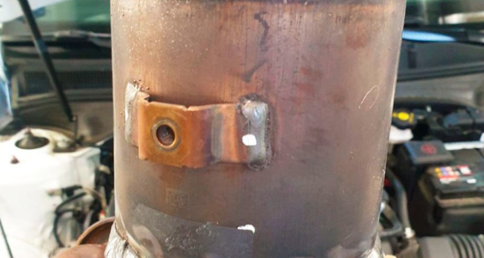 Удаление катализатора и установка ремонтного катализатора на двух Kia Cerato 2.0 (150 л.с.). Чип-тюнинг