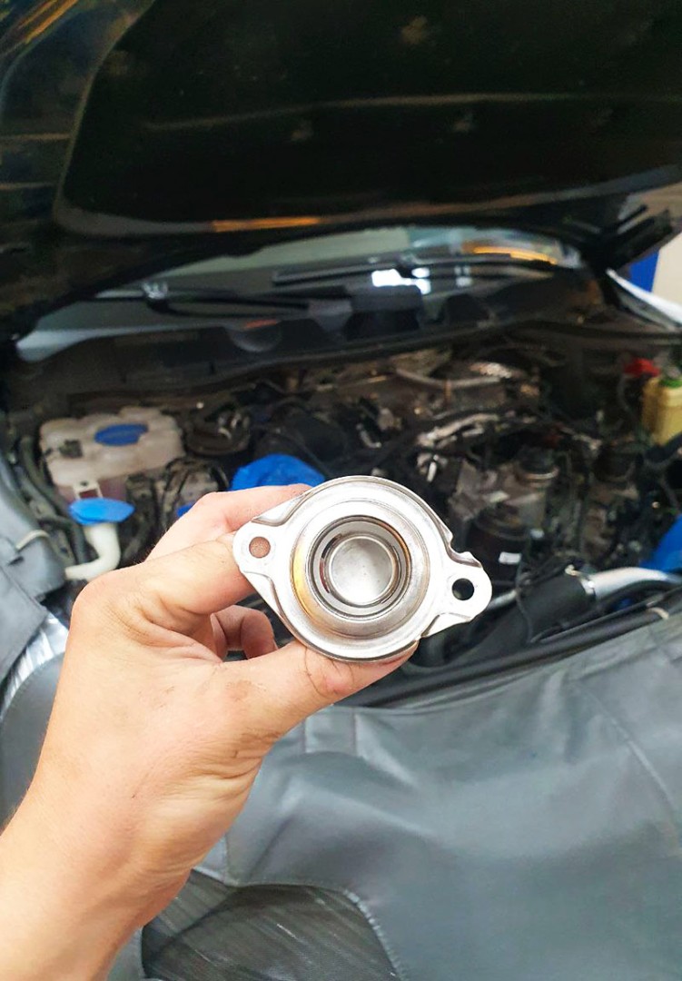 Чистка впускного коллектора Volkswagen Touareg (NF) 3.0 TDI (245 л.с.). Отключение клапана EGR. Чистка дизельных форсунок. Чип-тюнинг