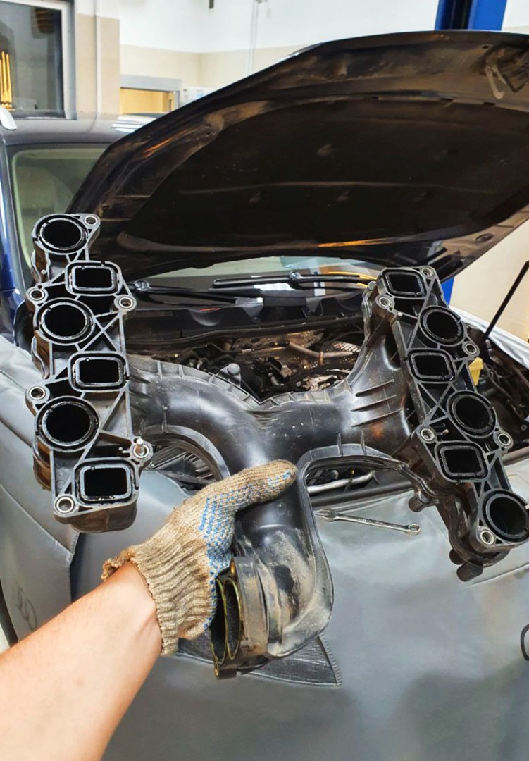 Чистка впускного коллектора Volkswagen Touareg (NF) 3.0 TDI (245 л.с.). Отключение клапана EGR. Чистка дизельных форсунок. Чип-тюнинг