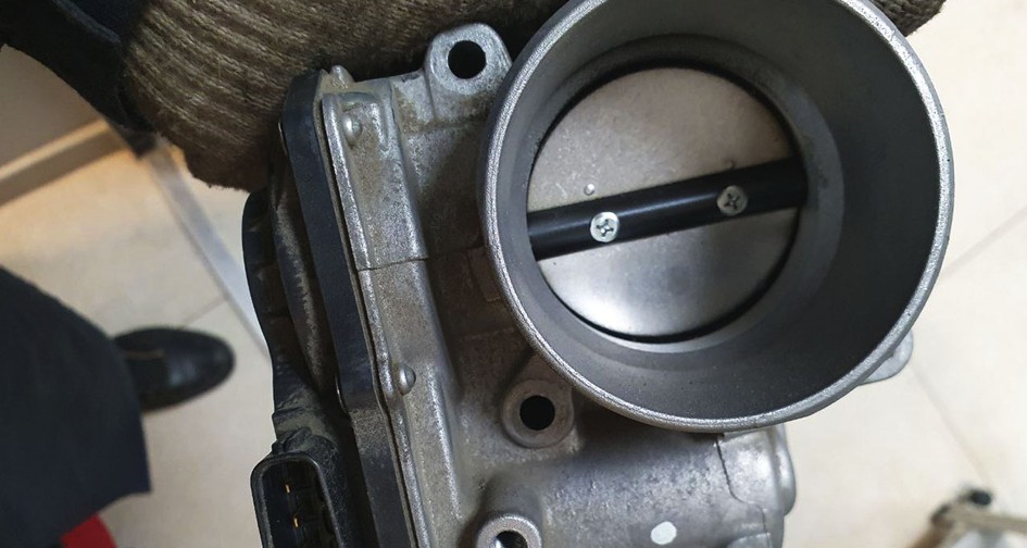 Чистка впускных клапанов и форсунок на трех Mazda CX-5 2.0 SkyActiv. Чип-тюнинг Мазда СХ-5 2.0 (150 л.с.)