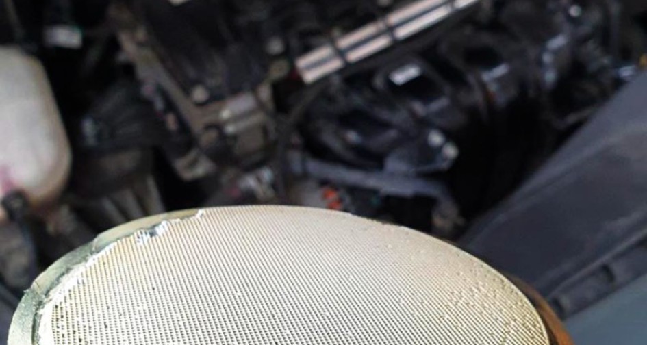 Удаление и замена катализатора на ремонтный металлический на Kia K5 2.0 (150 л.с.). Чип-тюнинг