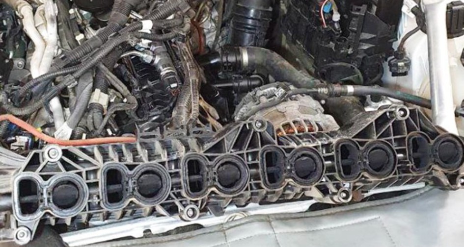 Чистка впускного коллектора BMW 5-Series (G30) 530d 3.0 (249 л.с.). Отключение клапана EGR. Чип-тюнинг